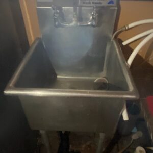 Commercial large single sink & faucet 24 x 24 x 12