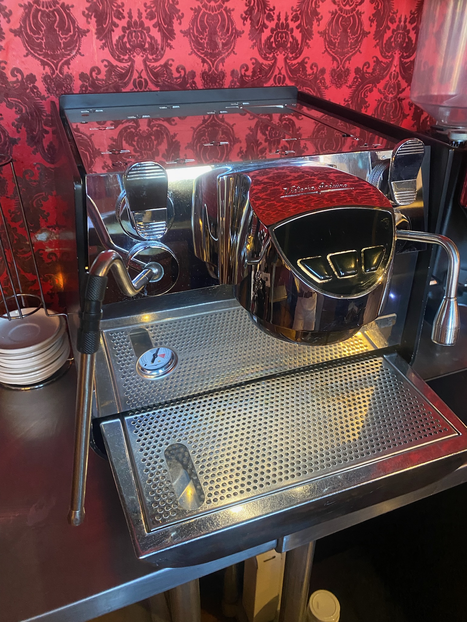 Victoria Arduino E1 Prima Espresso Machine Matte Black - Image 3