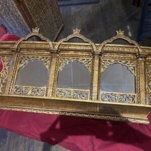 Large beautiful altar piece, wood carved w/ 3 mirrors - A work of art